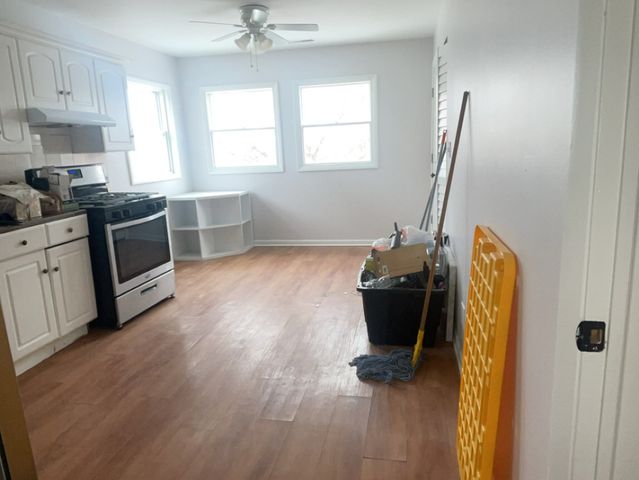 3611 N Sacramento Avenue, Chicago, IL 60618