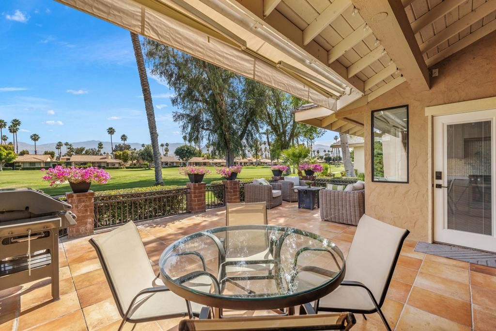 Image 20 of property listing at 201 Las Lomas, Palm Desert, CA 92260