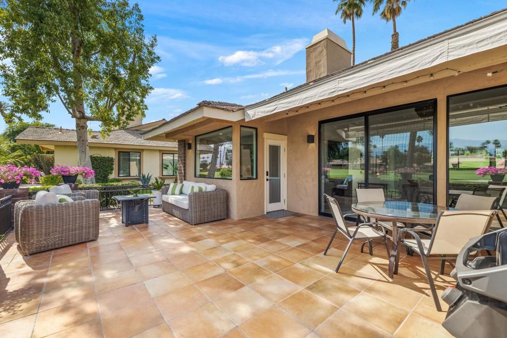 Image 29 of property listing at 201 Las Lomas, Palm Desert, CA 92260