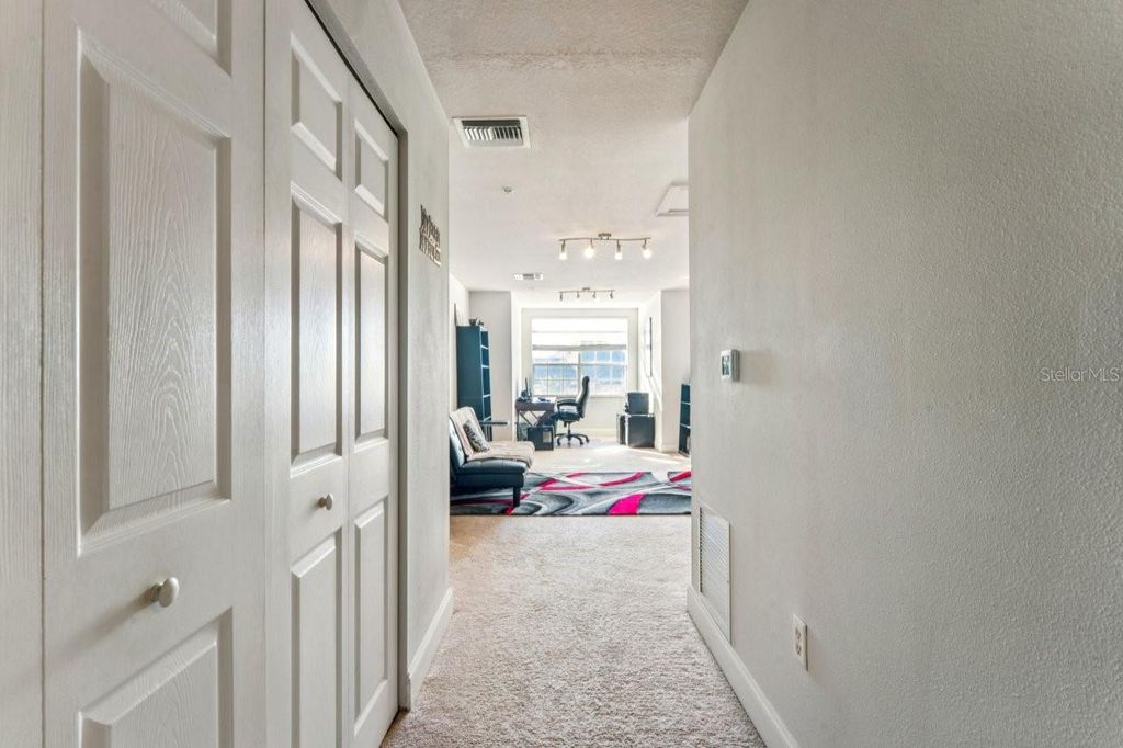 Image 33 of property listing at 6319 SUNSET BAY CIRCLE, Apollo Beach, FL 33572