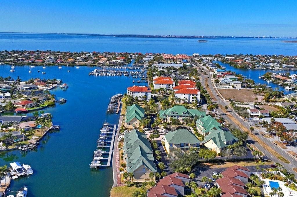 Image 83 of property listing at 6319 SUNSET BAY CIRCLE, Apollo Beach, FL 33572