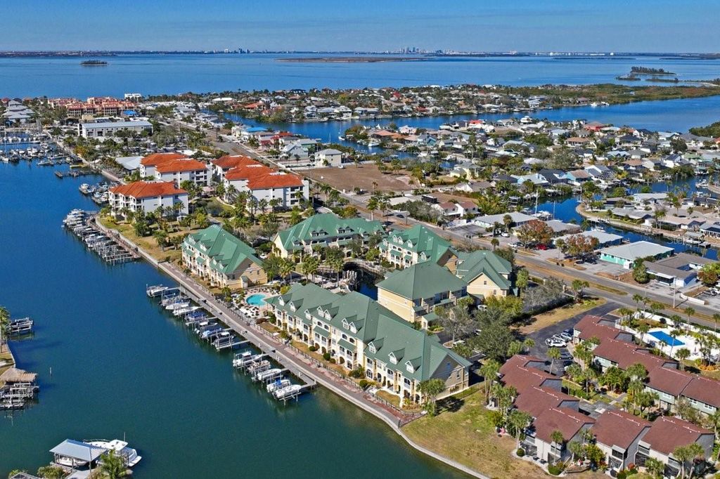 Image 86 of property listing at 6319 SUNSET BAY CIRCLE, Apollo Beach, FL 33572