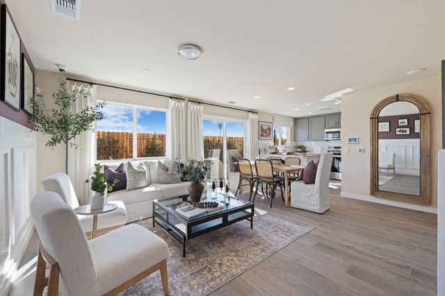 436 Lemongrass St, Turlock, CA 95380