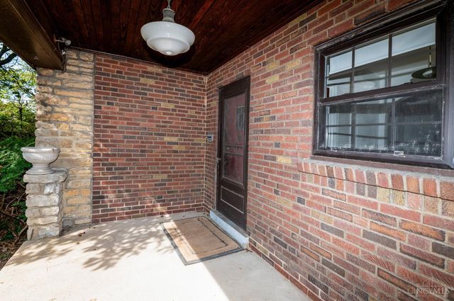 3790 Grovedale Place, Cincinnati, OH 45208