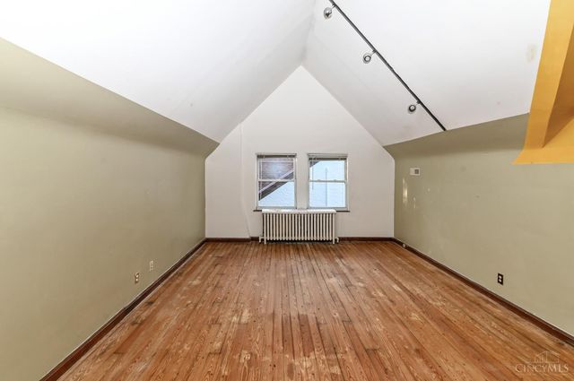 3790 Grovedale Place, Cincinnati, OH 45208