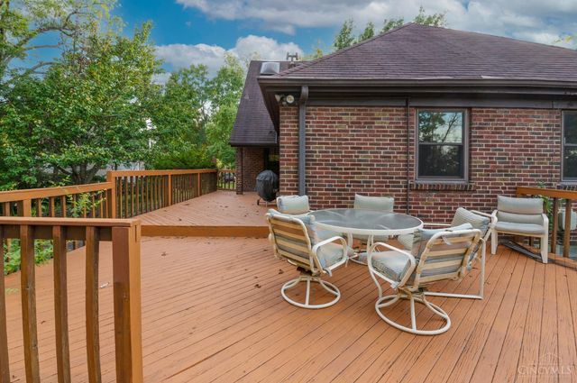 3790 Grovedale Place, Cincinnati, OH 45208