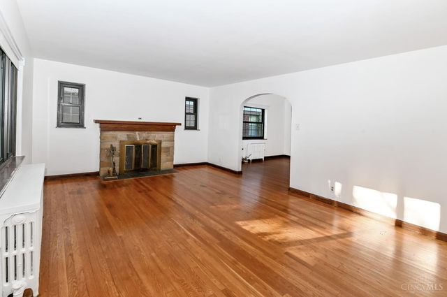 3790 Grovedale Place, Cincinnati, OH 45208