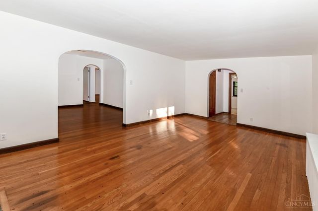 3790 Grovedale Place, Cincinnati, OH 45208