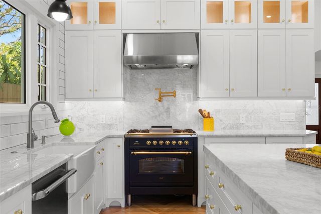 346 16TH AVENUE NE, St Petersburg, FL 33704