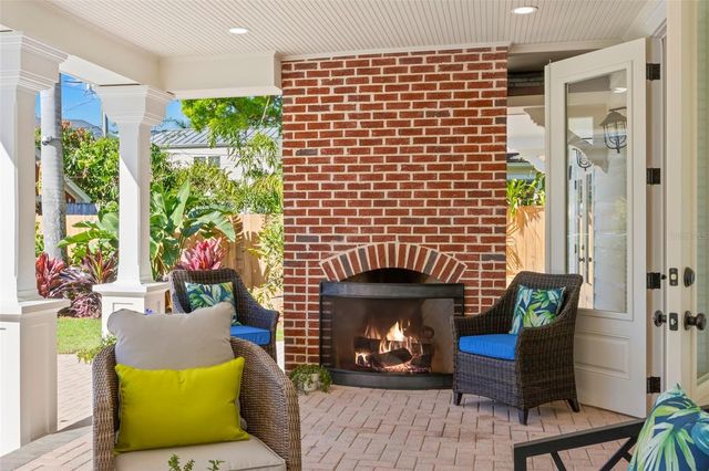 346 16TH AVENUE NE, St Petersburg, FL 33704