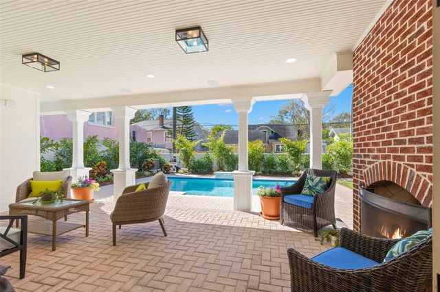 346 16TH AVENUE NE, St Petersburg, FL 33704