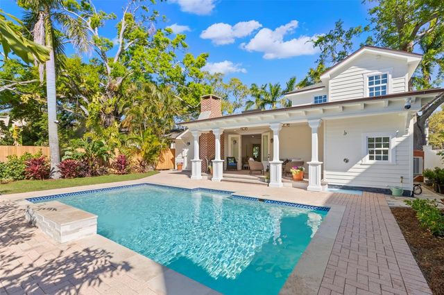 346 16TH AVENUE NE, St Petersburg, FL 33704