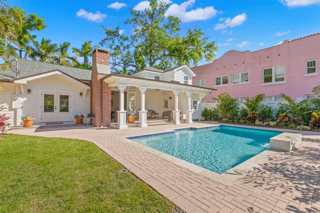 346 16TH AVENUE NE, St Petersburg, FL 33704