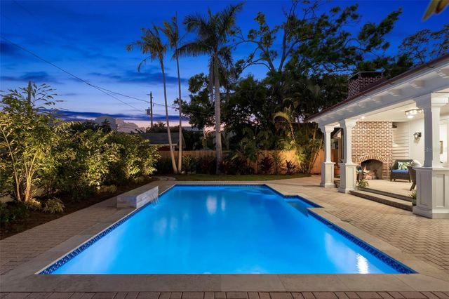 346 16TH AVENUE NE, St Petersburg, FL 33704