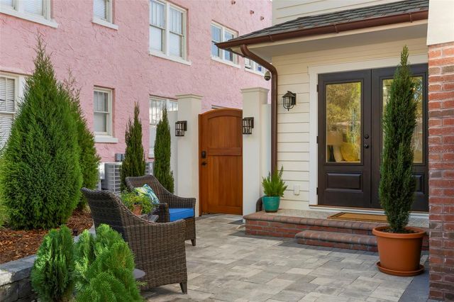 346 16TH AVENUE NE, St Petersburg, FL 33704