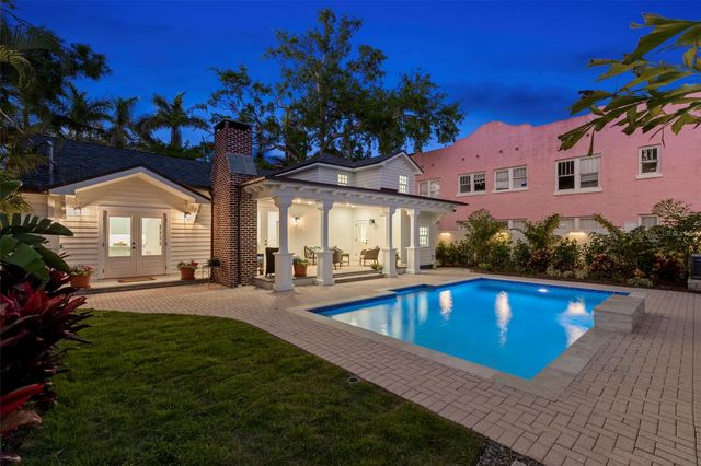 346 16TH AVENUE NE, St Petersburg, FL 33704