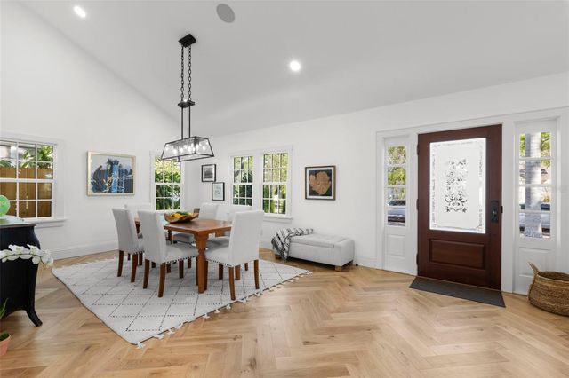 346 16TH AVENUE NE, St Petersburg, FL 33704