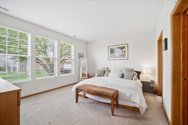 2616 Christie Drive, Algonquin, IL 60102