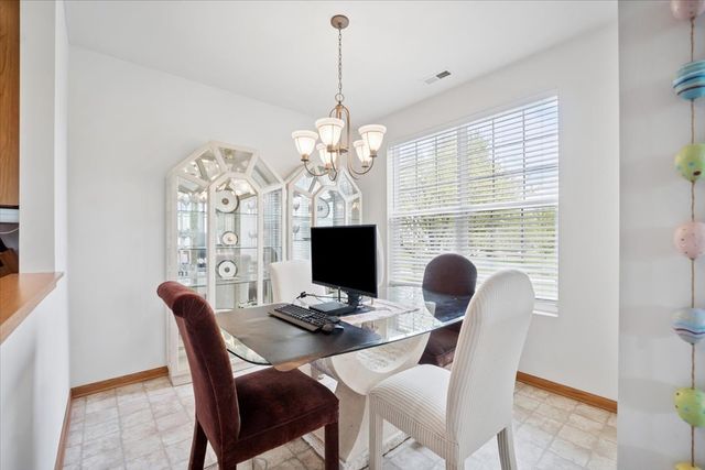 2616 Christie Drive, Algonquin, IL 60102
