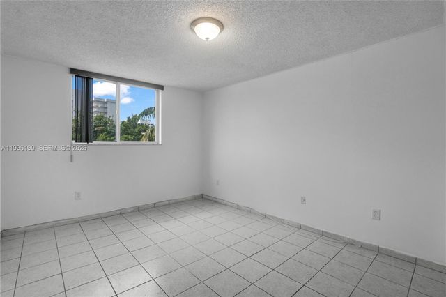 1688 West Ave 408, Miami Beach, FL 33139