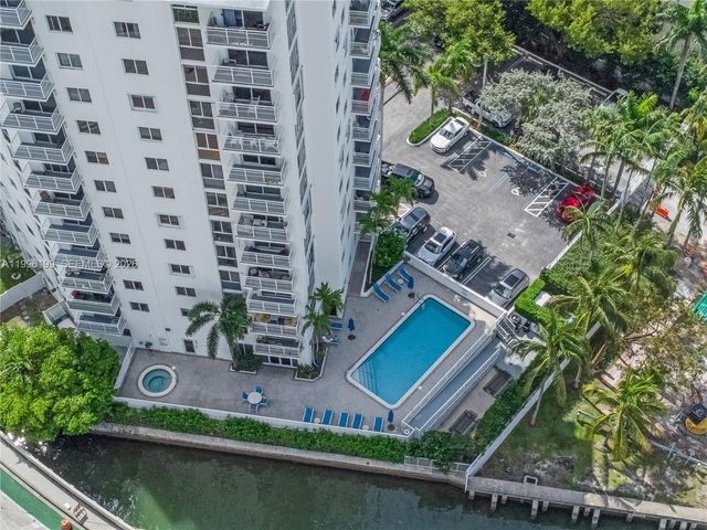 1688 West Ave 408, Miami Beach, FL 33139