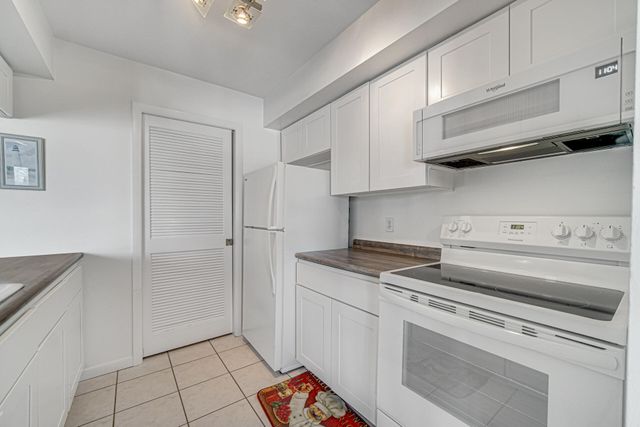 2 Marine Drive 6, Michigan City, IN 46360