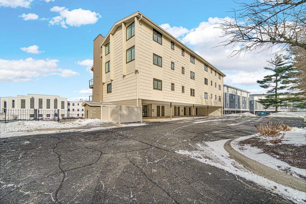 2 Marine Drive 6, Michigan City, IN 46360