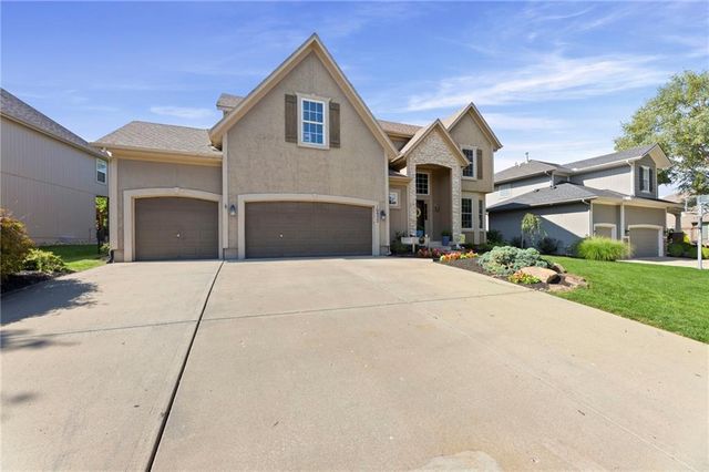 10952 S Barth Road, Olathe, KS 66061