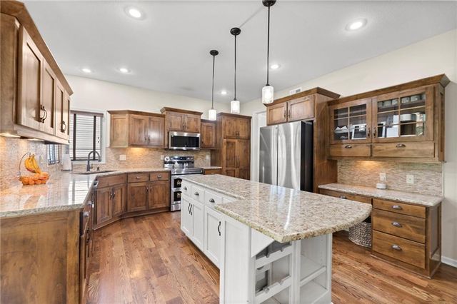 10952 S Barth Road, Olathe, KS 66061