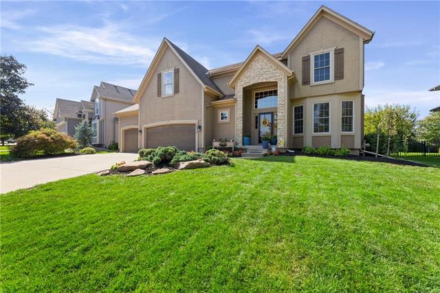 10952 S Barth Road, Olathe, KS 66061