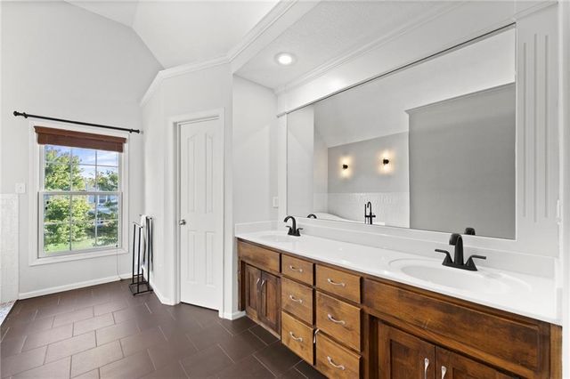 10952 S Barth Road, Olathe, KS 66061