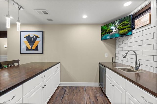 10952 S Barth Road, Olathe, KS 66061