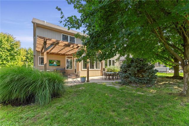 10952 S Barth Road, Olathe, KS 66061