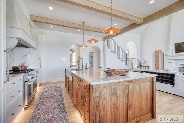 3262 Granger St, Ammon, ID 83406