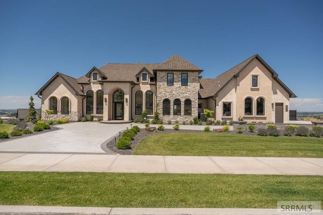 3262 Granger St, Ammon, ID 83406
