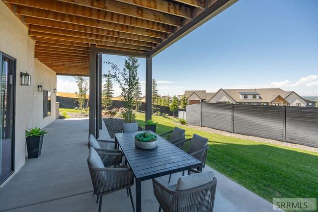 3262 Granger St, Ammon, ID 83406