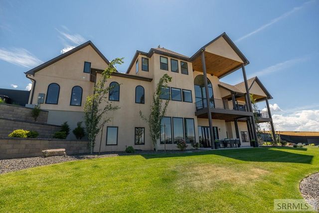 3262 Granger St, Ammon, ID 83406