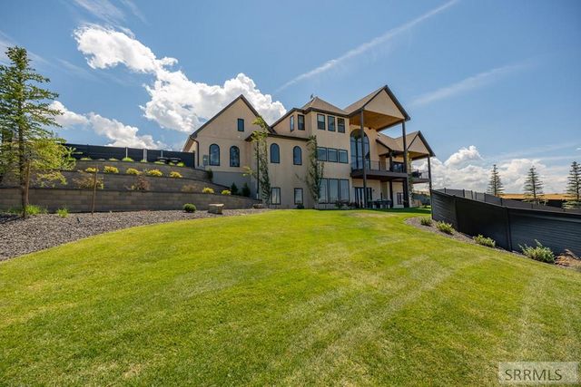 3262 Granger St, Ammon, ID 83406