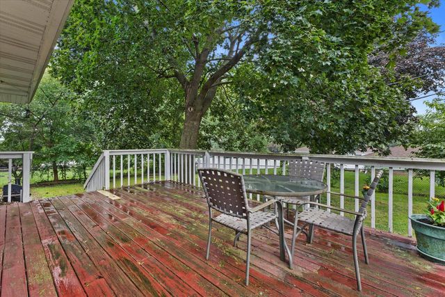 615 Braewood DRIVE, Waterford, WI 53185