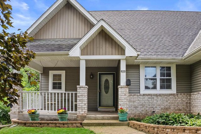 615 Braewood DRIVE, Waterford, WI 53185