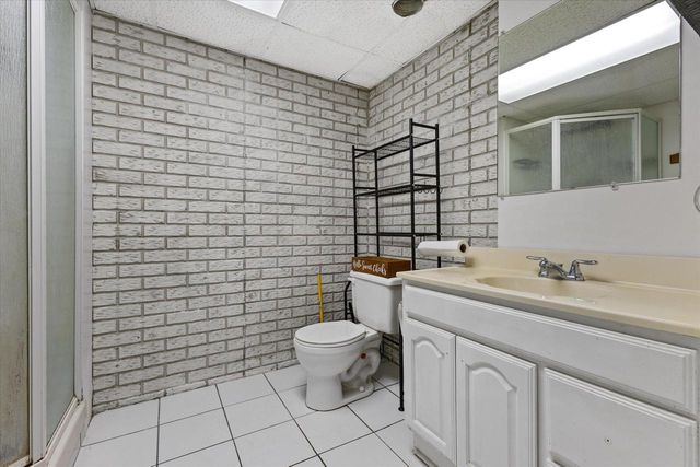 615 Braewood DRIVE, Waterford, WI 53185