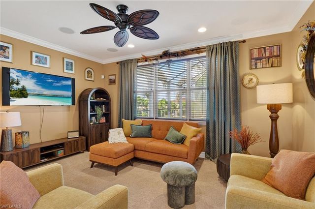 6598 Monterey PT, Naples, FL 34105