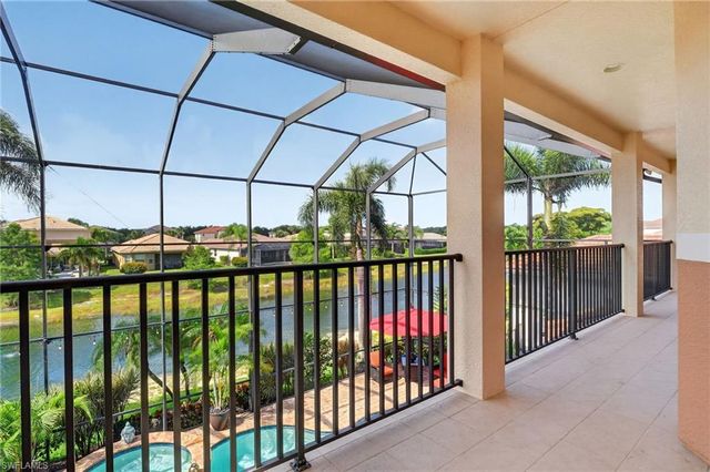 6598 Monterey PT, Naples, FL 34105