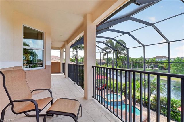 6598 Monterey PT, Naples, FL 34105