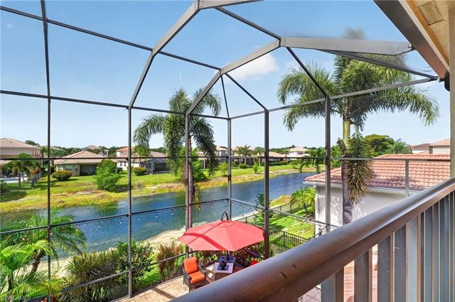 6598 Monterey PT, Naples, FL 34105