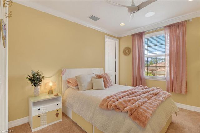 6598 Monterey PT, Naples, FL 34105