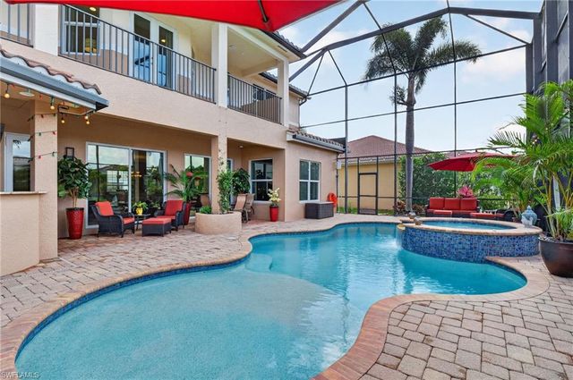 6598 Monterey PT, Naples, FL 34105