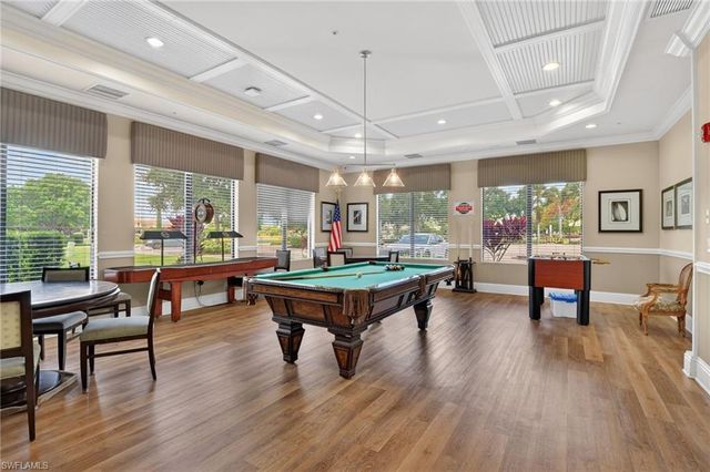 6598 Monterey PT, Naples, FL 34105