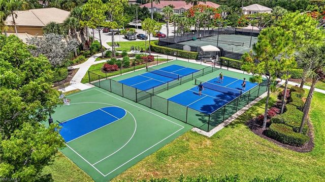 6598 Monterey PT, Naples, FL 34105