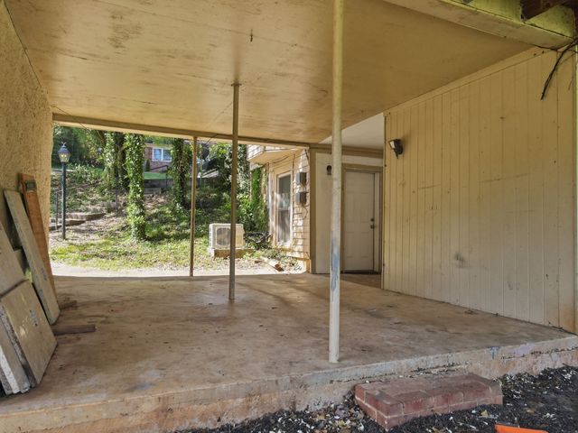 212 Westwood Dr, Mcminnville, TN 37110